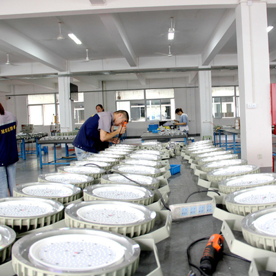 160lm / w ضوء LED عالية الخليج ضد الانفجار قابلة للتخصيص المنطقة 1 المنطقة 2 الإضاءة للمواقع الخطرة