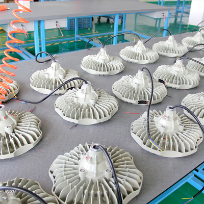 160lm / w ضوء LED عالية الخليج ضد الانفجار قابلة للتخصيص المنطقة 1 المنطقة 2 الإضاءة للمواقع الخطرة