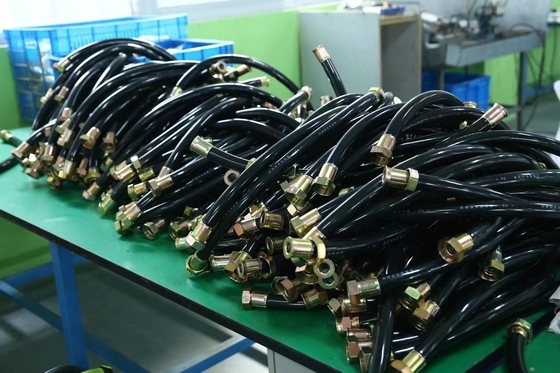 قناة مرنة عالية المرونة ضد الانفجار II 2G Ex Db IIC T6 Gb II 2D Ex Tb IIIC T80 °C Db الطول المخصص