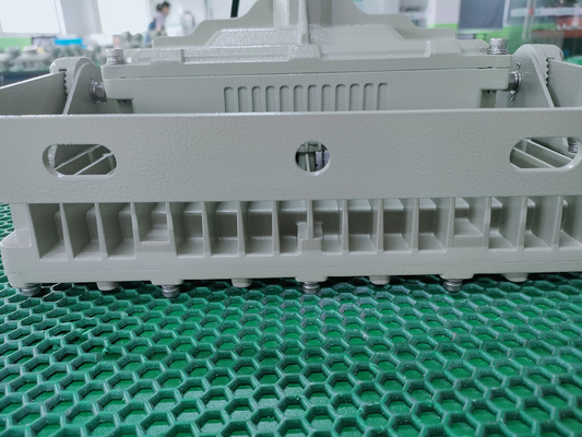 GYD7201 50W 135lm/W 3000K Led Atex Floodlight 5 سنوات الضمان في الهواء الطلق مقاوم للماء صلابة عالية عملية واسعة النطاق